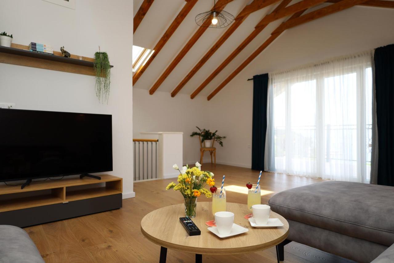 Holiday House Nono Sumartin Εξωτερικό φωτογραφία
