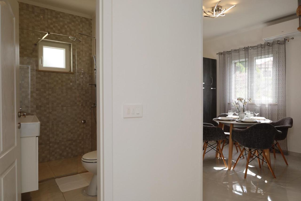 Holiday House Nono Sumartin Εξωτερικό φωτογραφία
