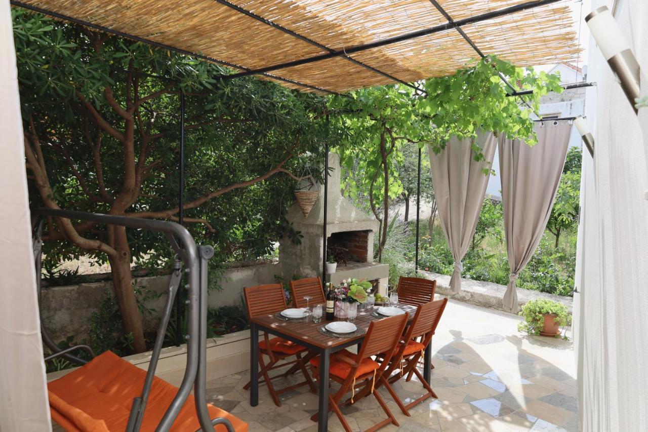 Holiday House Nono Sumartin Εξωτερικό φωτογραφία